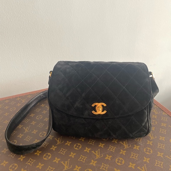 Vintage Chanel Black Suede Satchel - Picture 9 of 10